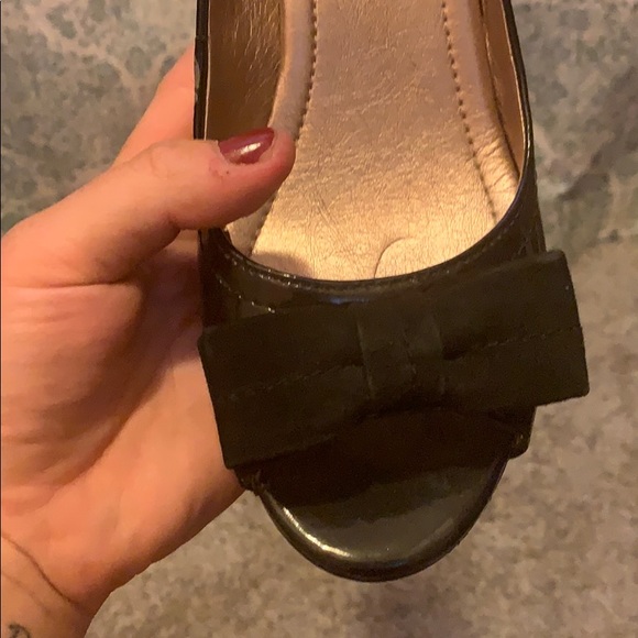 Worn but loved heeled wedge - Picture 2 of 3